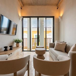 One-Bedroom King Suite